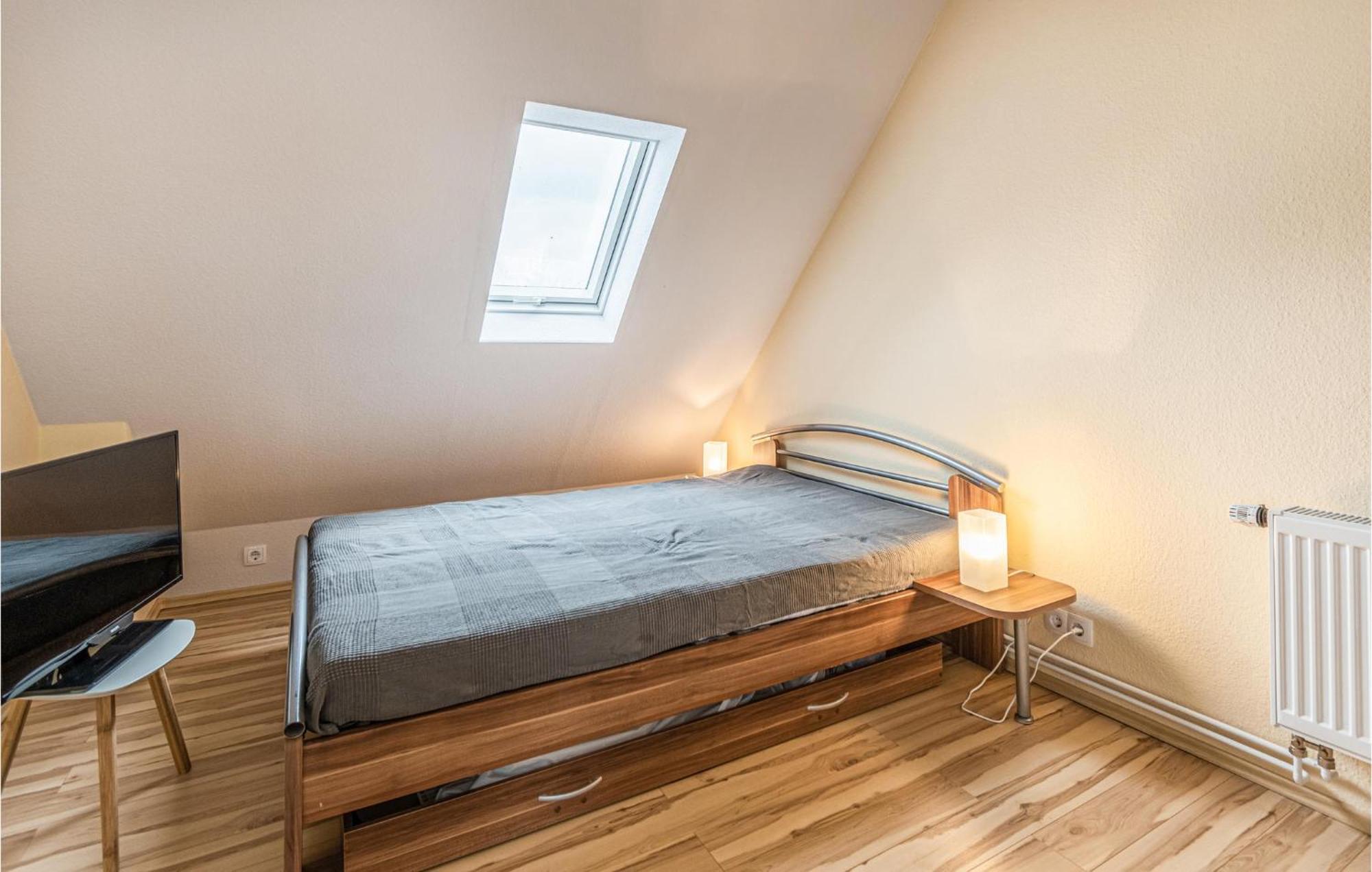 Amazing home in Hennstedt with WiFi, 2 Bedrooms&Sauna Buitenkant foto